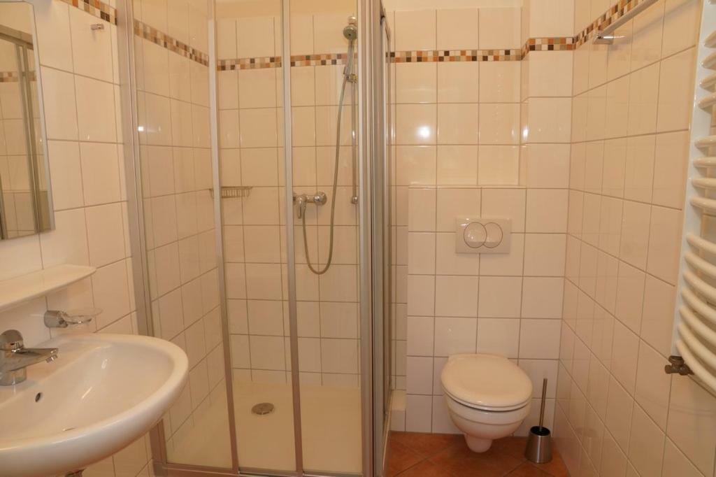 Dom Goscinny Klemens Dębki Exterior foto